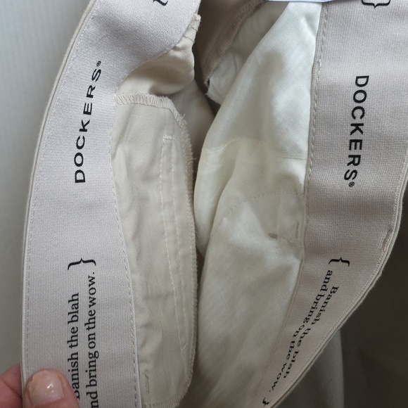 Dockers Women's Chino's Cream Casual Business Trousers Size 22W - Picture 6 of 11